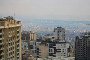 Teherán, foto di Nourieh Ferdosian su Unsplash